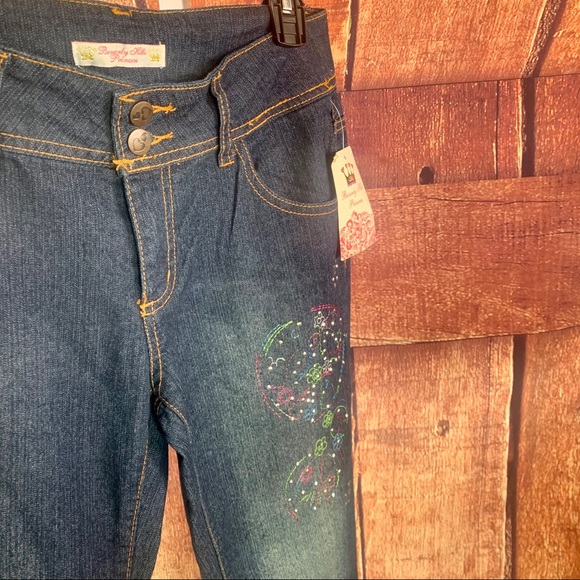BEVERLY HILLS PRINCESS Jeans, Embroidered & Studs - Picture 8 of 10